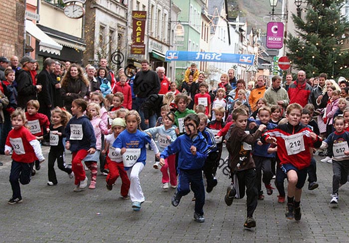 Start zum Kinderlauf in Zell an der Mosel